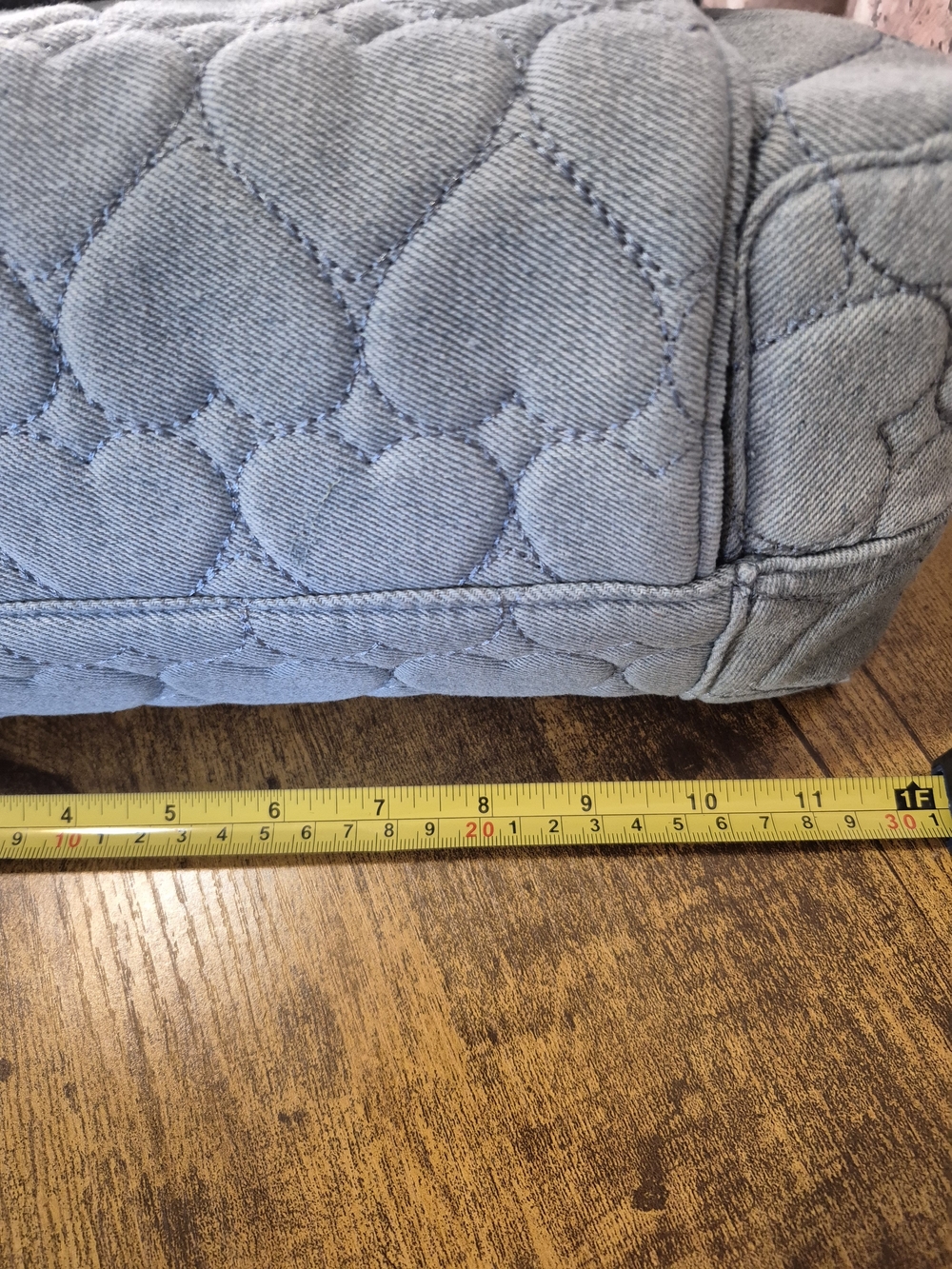 Betsey Johnson Denim Quilted Heart Crossbody Bag XOX With Bandana - Picture 15 of 16